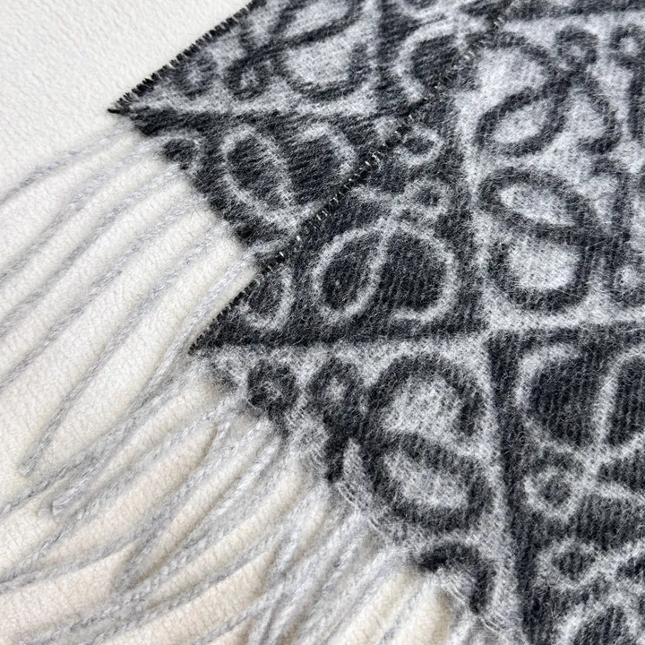 スーパーコピー ロエベ マフラー