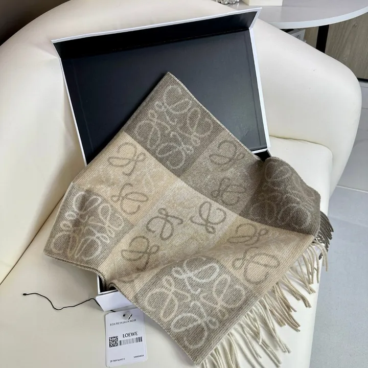 スーパーコピー ロエベ マフラー