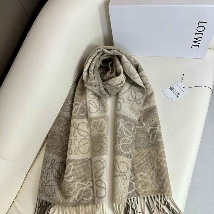 スーパーコピー ロエベ マフラー