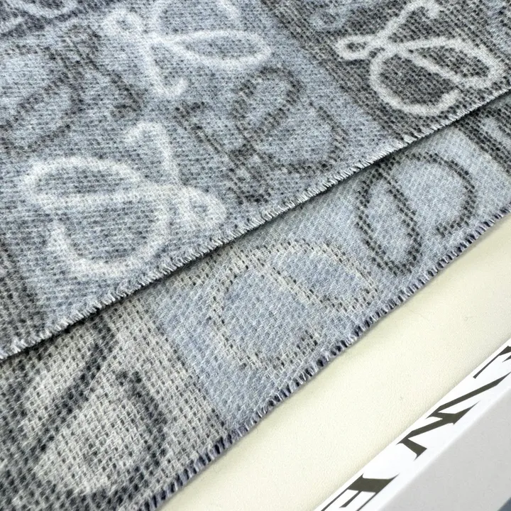 スーパーコピー ロエベ マフラー