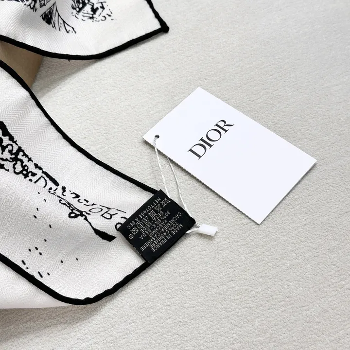 スーパーコピー ディオール マフラー