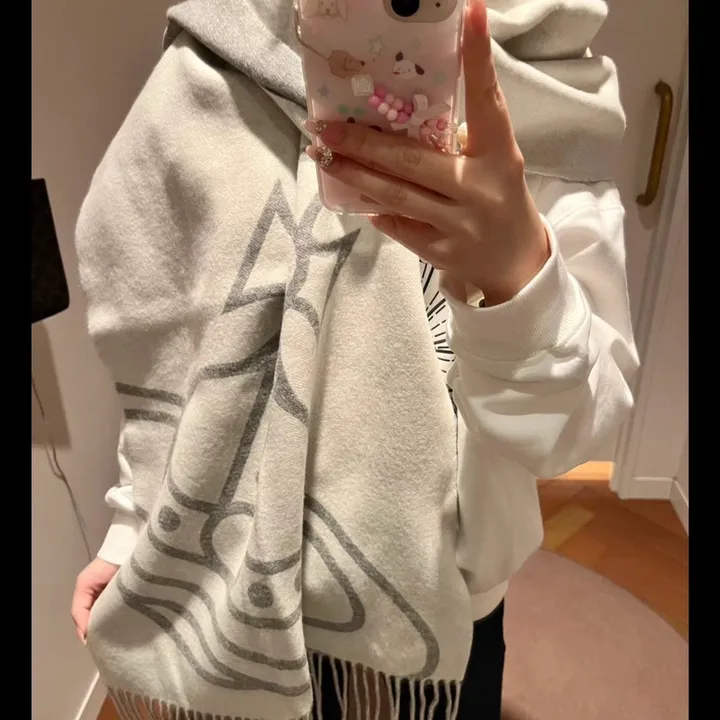 スーパーコピー ヴィヴィアン・ウエストウッド マフラー