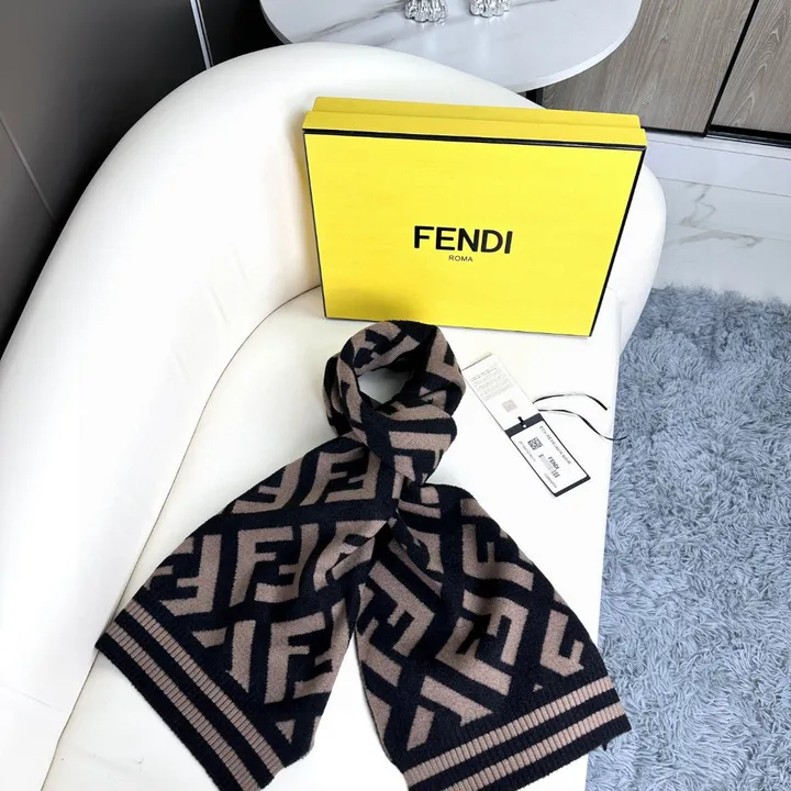 スーパーコピー フェンディ マフラー