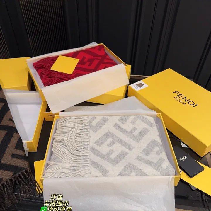 スーパーコピー フェンディ マフラー