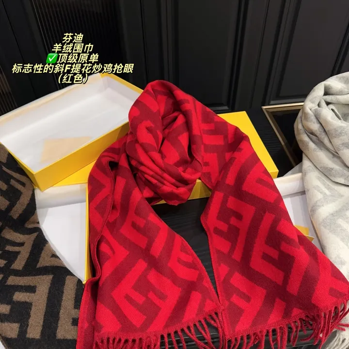 スーパーコピー フェンディ マフラー