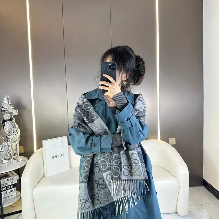 スーパーコピー ロエベ マフラー