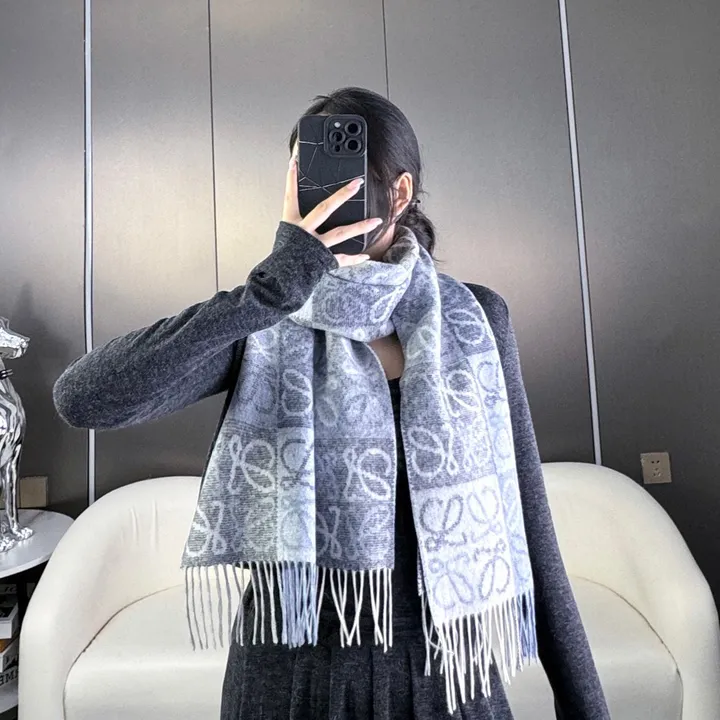 スーパーコピー ロエベ マフラー