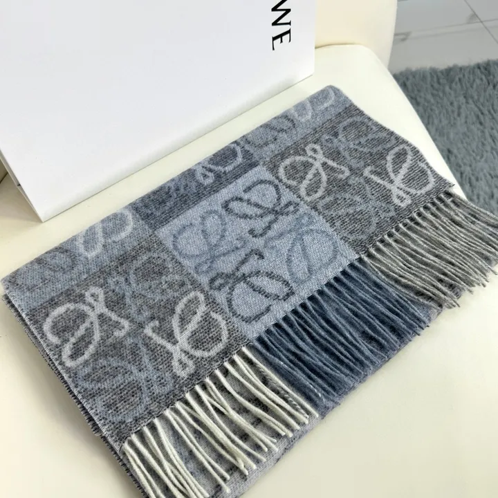 スーパーコピー ロエベ マフラー