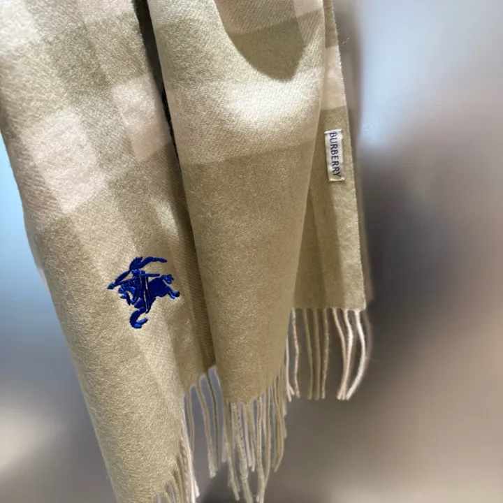 スーパーコピー バーバリー ス マフラー