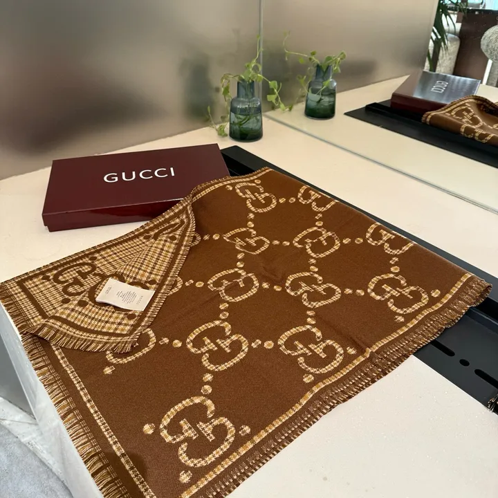 スーパーコピー グッチ マフラー