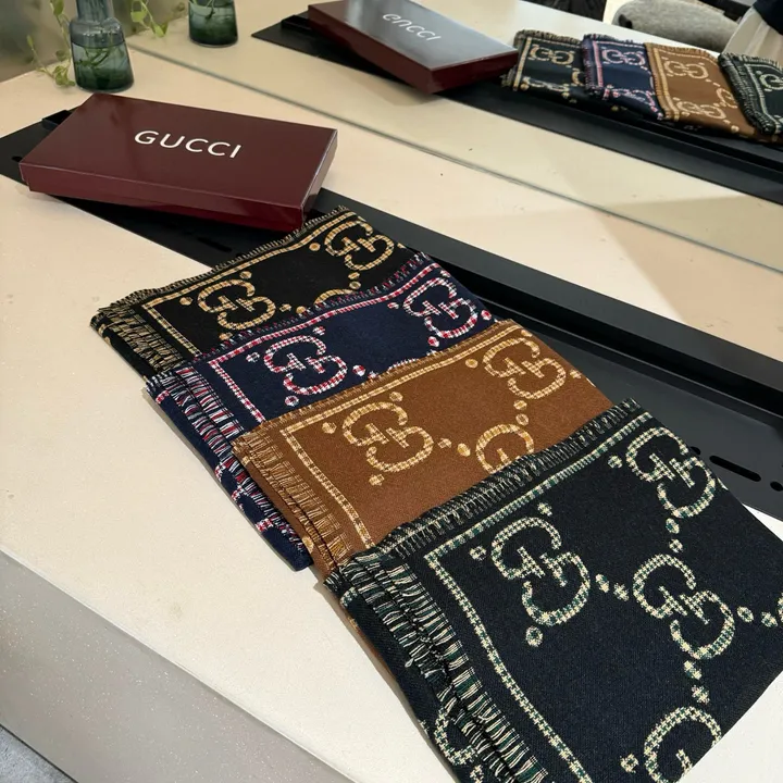 スーパーコピー グッチ マフラー