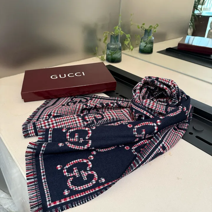 スーパーコピー グッチ マフラー