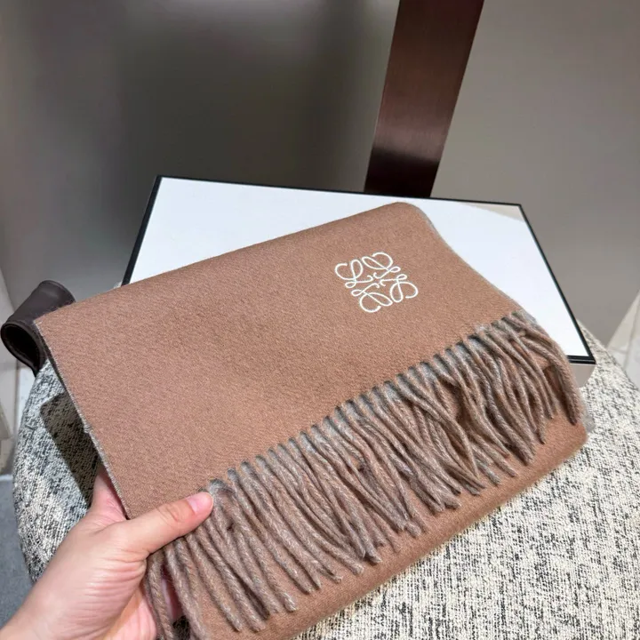 スーパーコピー ロエベ マフラー