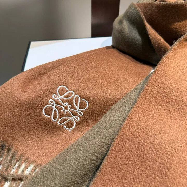 スーパーコピー ロエベ マフラー