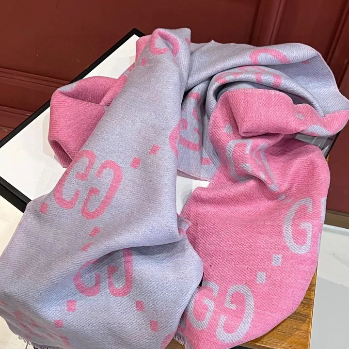 スーパーコピー グッチ マフラー