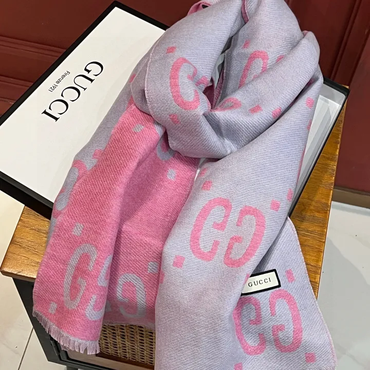 スーパーコピー グッチ マフラー