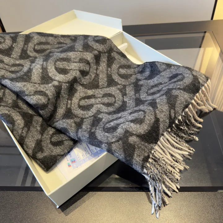 スーパーコピー バーバリー ス マフラー