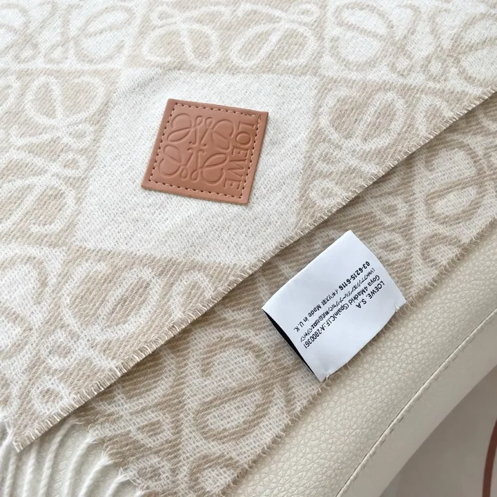 スーパーコピー ロエベ マフラー