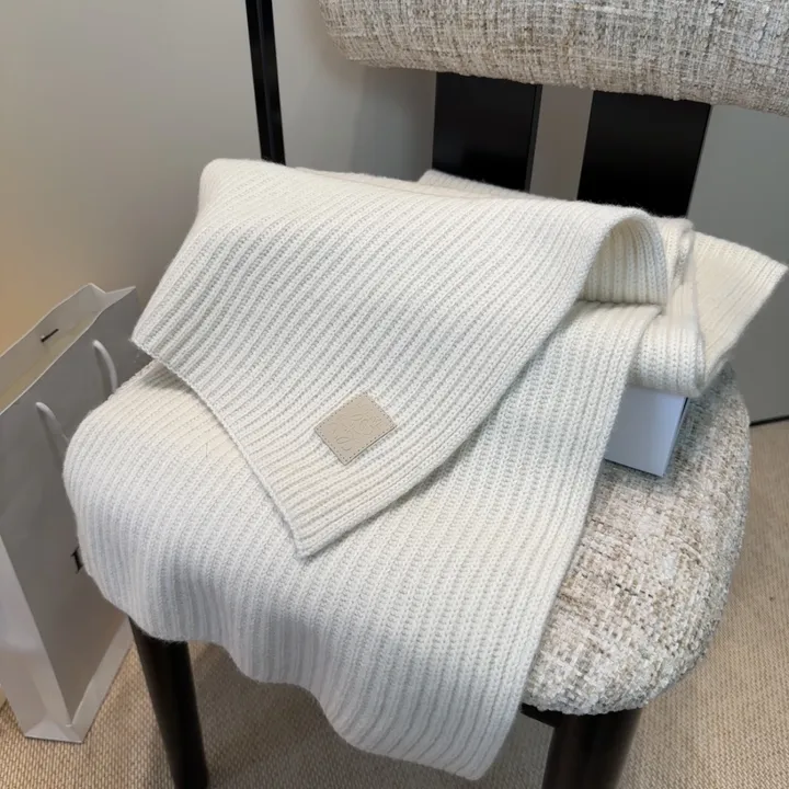 スーパーコピー ロエベ マフラー