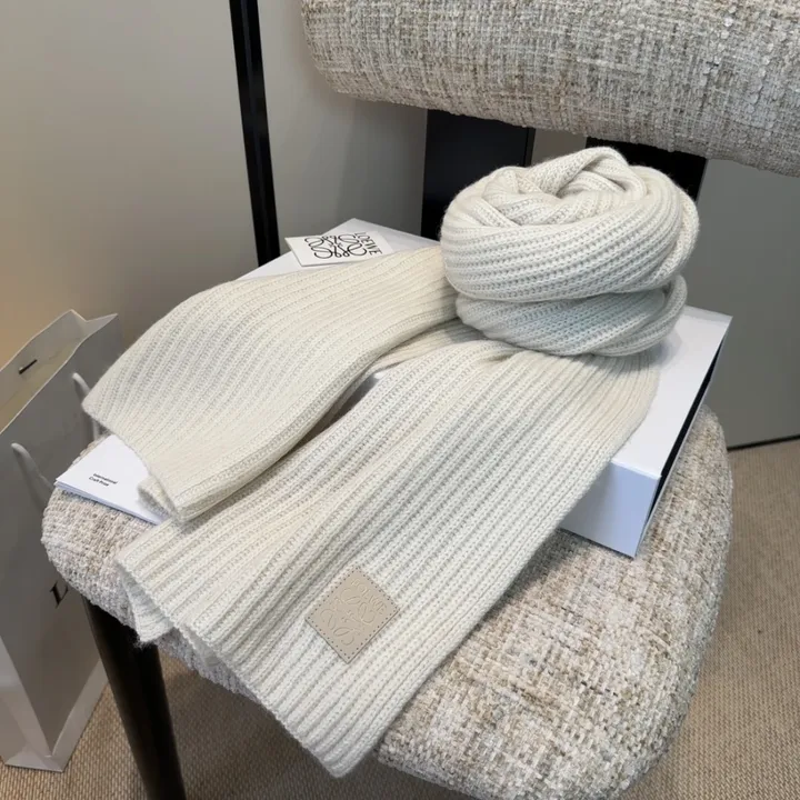 スーパーコピー ロエベ マフラー