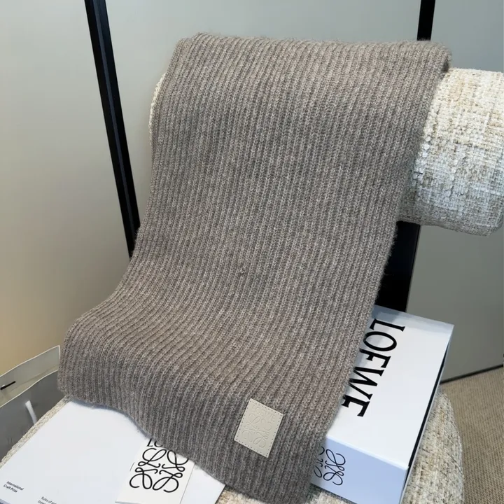 スーパーコピー ロエベ マフラー