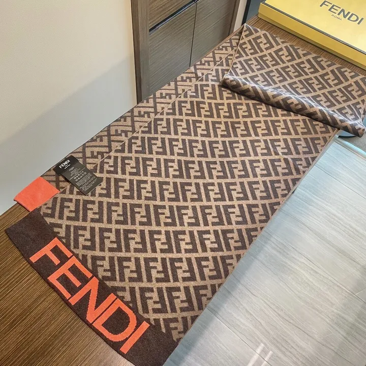 スーパーコピー フェンディ マフラー