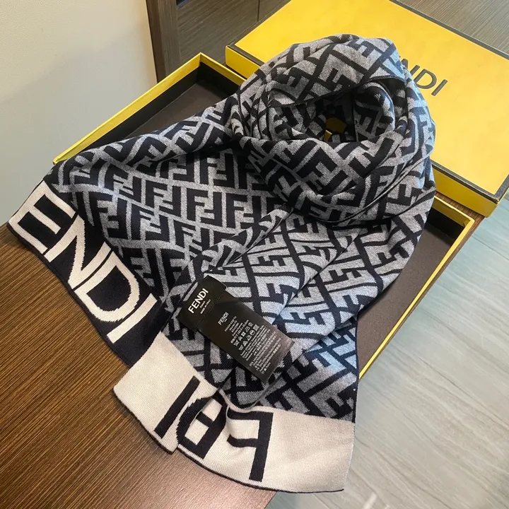 スーパーコピー フェンディ マフラー