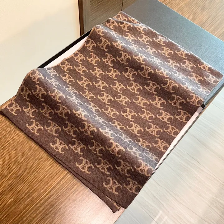 スーパーコピー セリーヌ マフラー