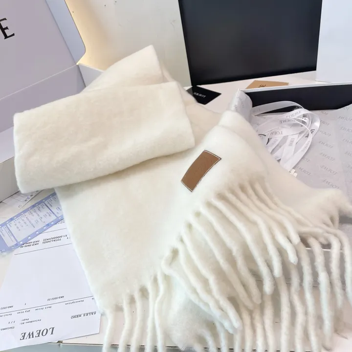 スーパーコピー ロエベ マフラー