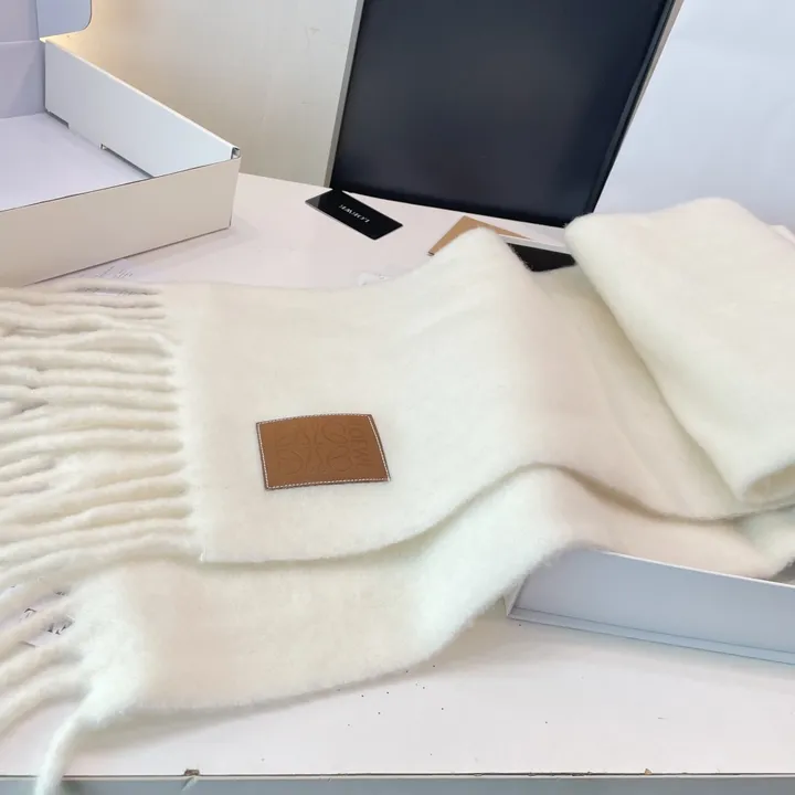 スーパーコピー ロエベ マフラー