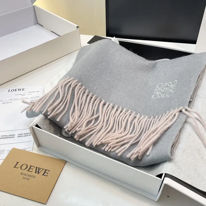 スーパーコピー ロエベ マフラー