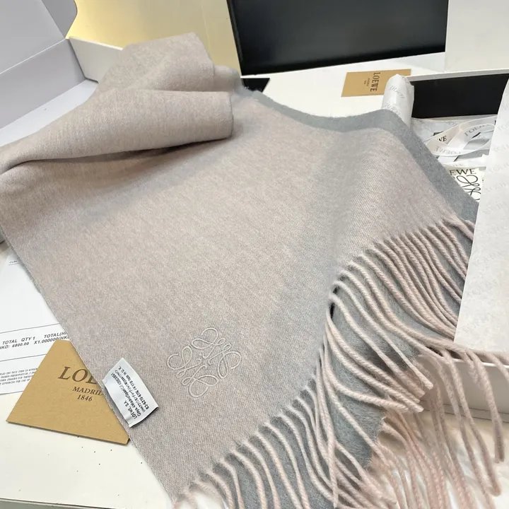 スーパーコピー ロエベ マフラー