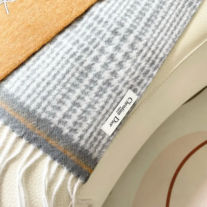 スーパーコピー ディオール マフラー