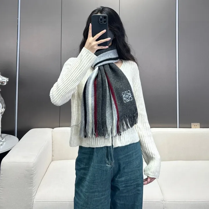 スーパーコピー ロエベ マフラー