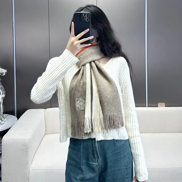 スーパーコピー ロエベ マフラー