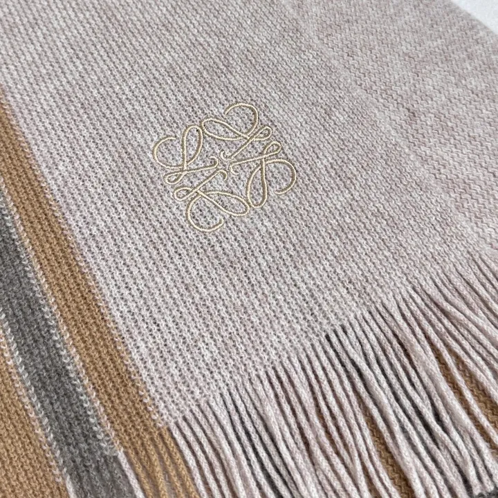 スーパーコピー ロエベ マフラー