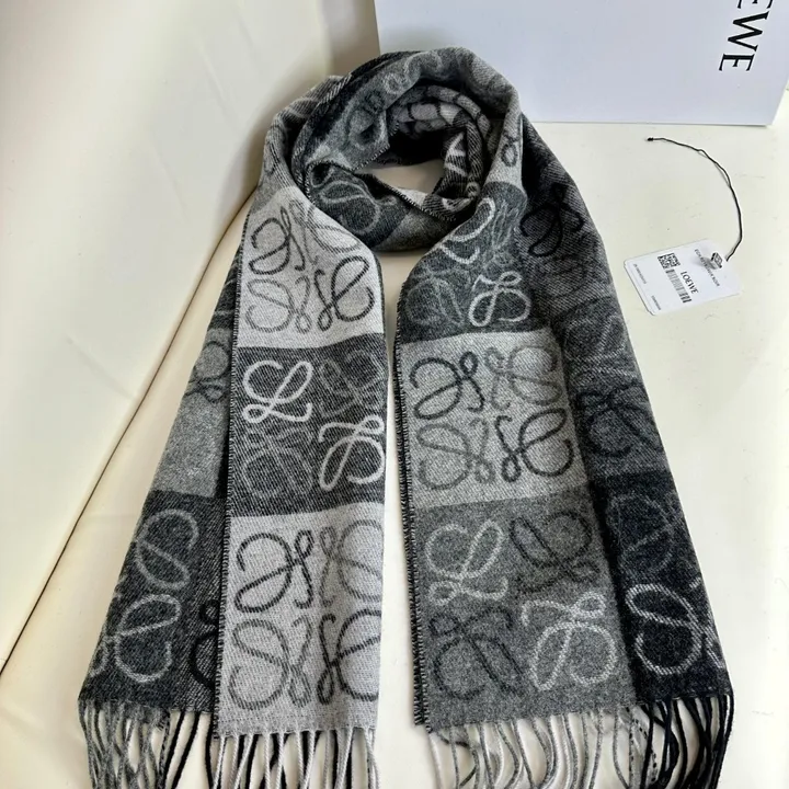 スーパーコピー ロエベ マフラー