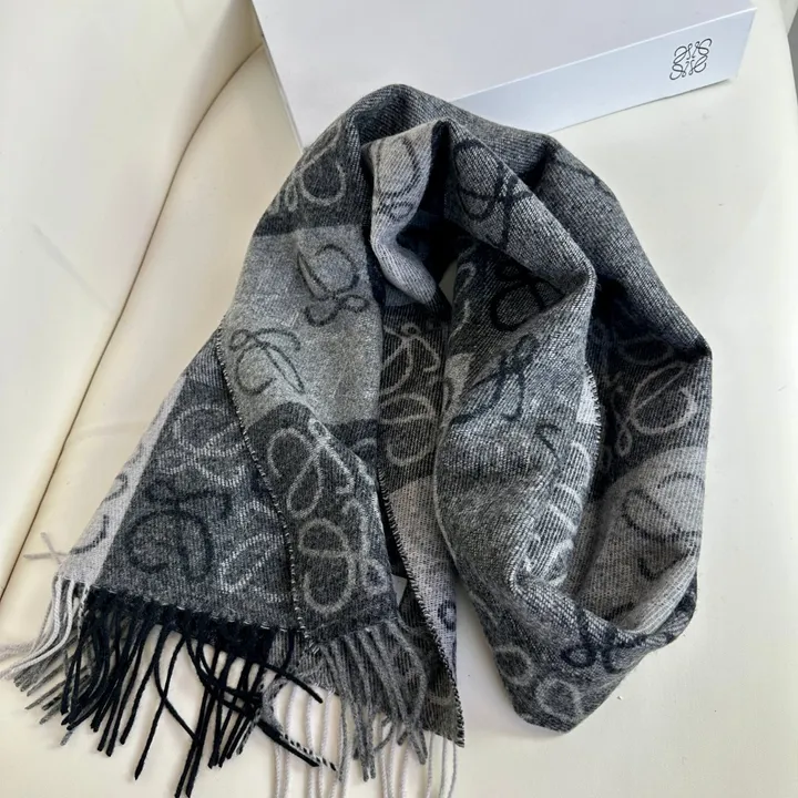 スーパーコピー ロエベ マフラー