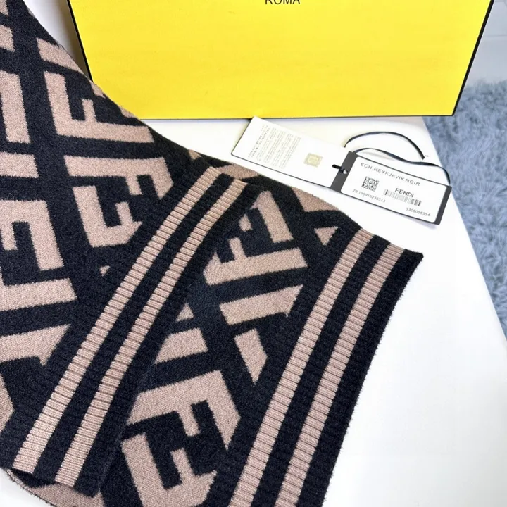 スーパーコピー フェンディ マフラー