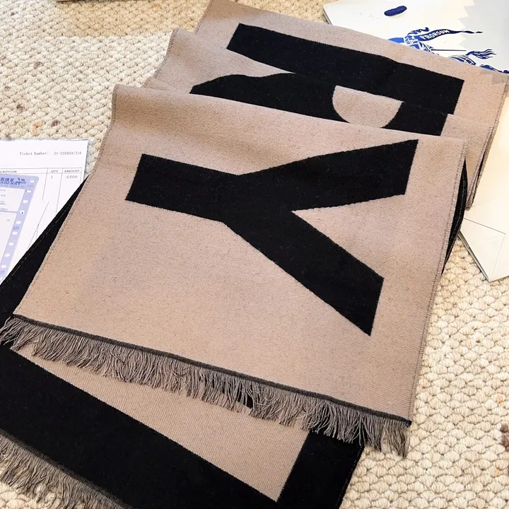 スーパーコピー バーバリー ス マフラー