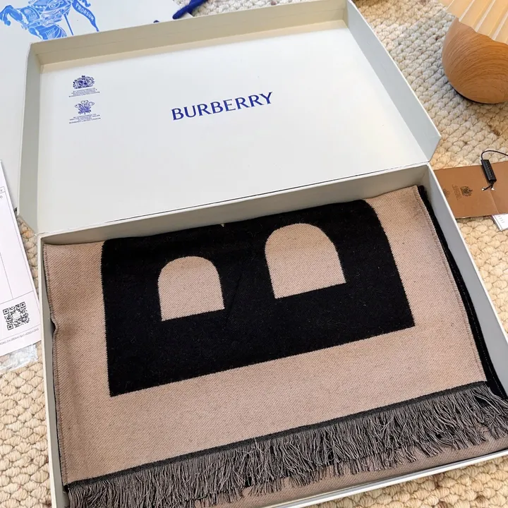 スーパーコピー バーバリー ス マフラー