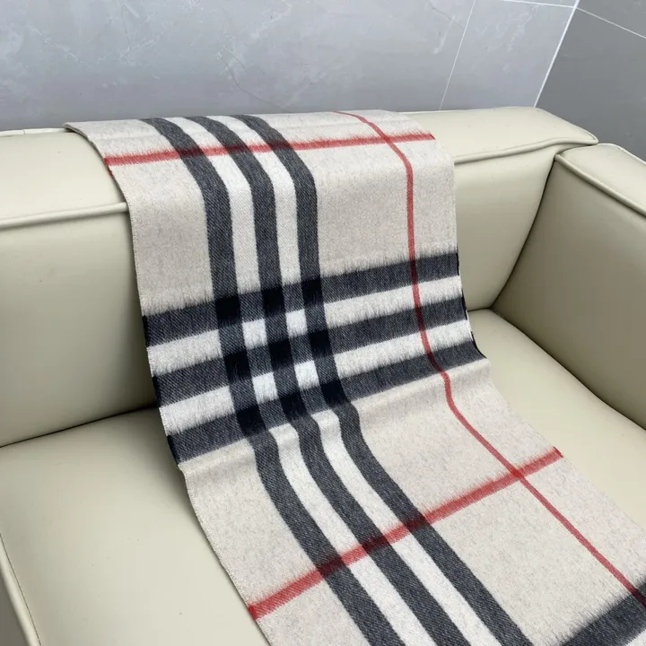 スーパーコピー バーバリー ス マフラー