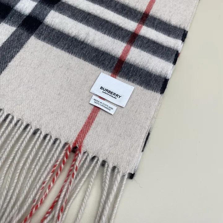 スーパーコピー バーバリー ス マフラー