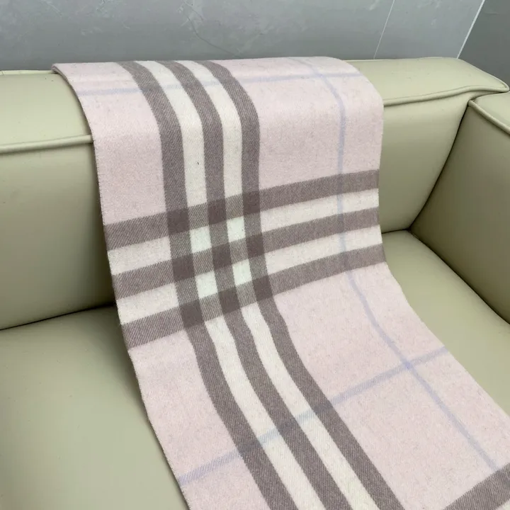 スーパーコピー バーバリー ス マフラー