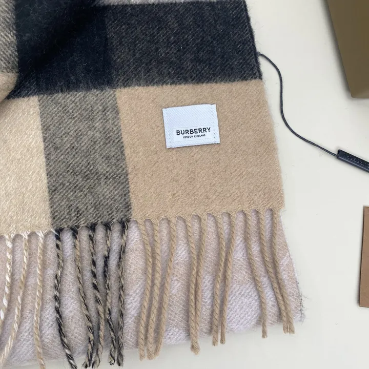 スーパーコピー バーバリー ス マフラー