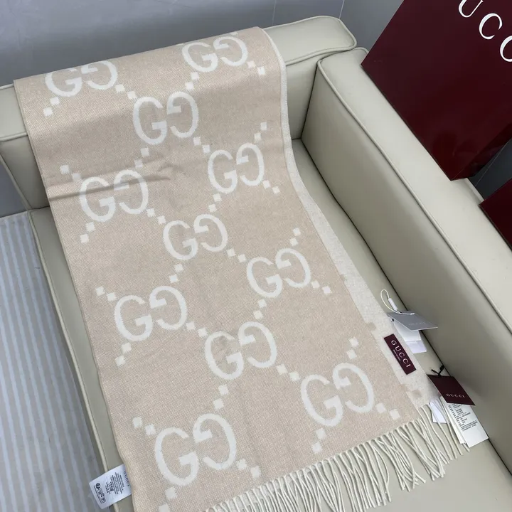 スーパーコピー グッチ マフラー