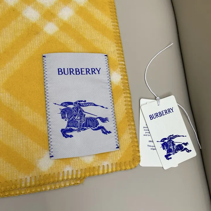 スーパーコピー バーバリー ス マフラー