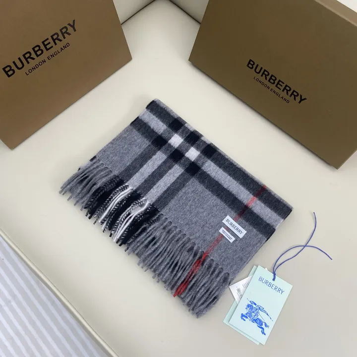 スーパーコピー バーバリー ス マフラー