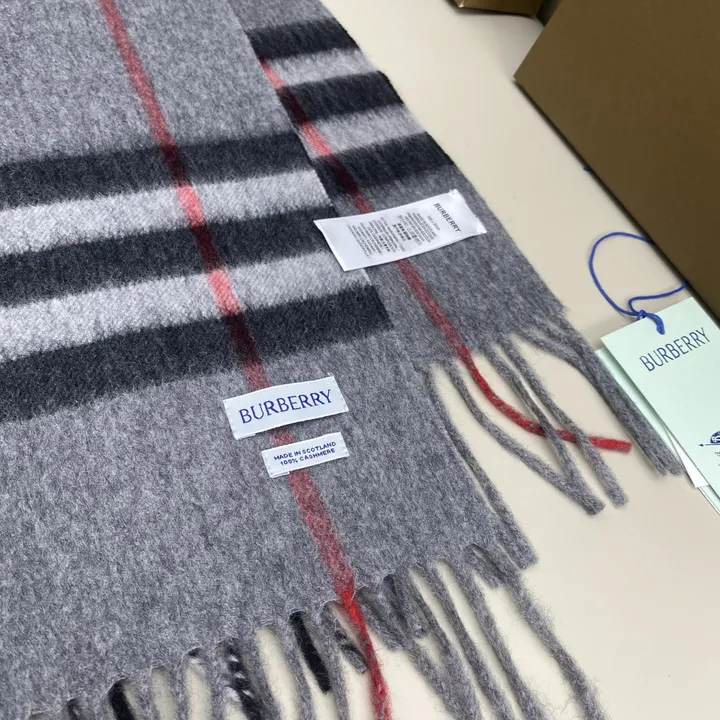 スーパーコピー バーバリー ス マフラー