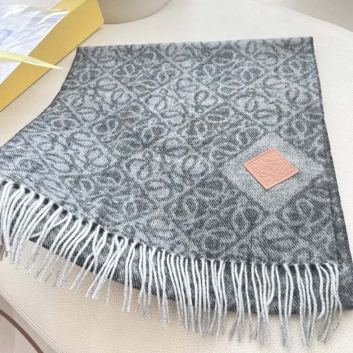 スーパーコピー ロエベ マフラー